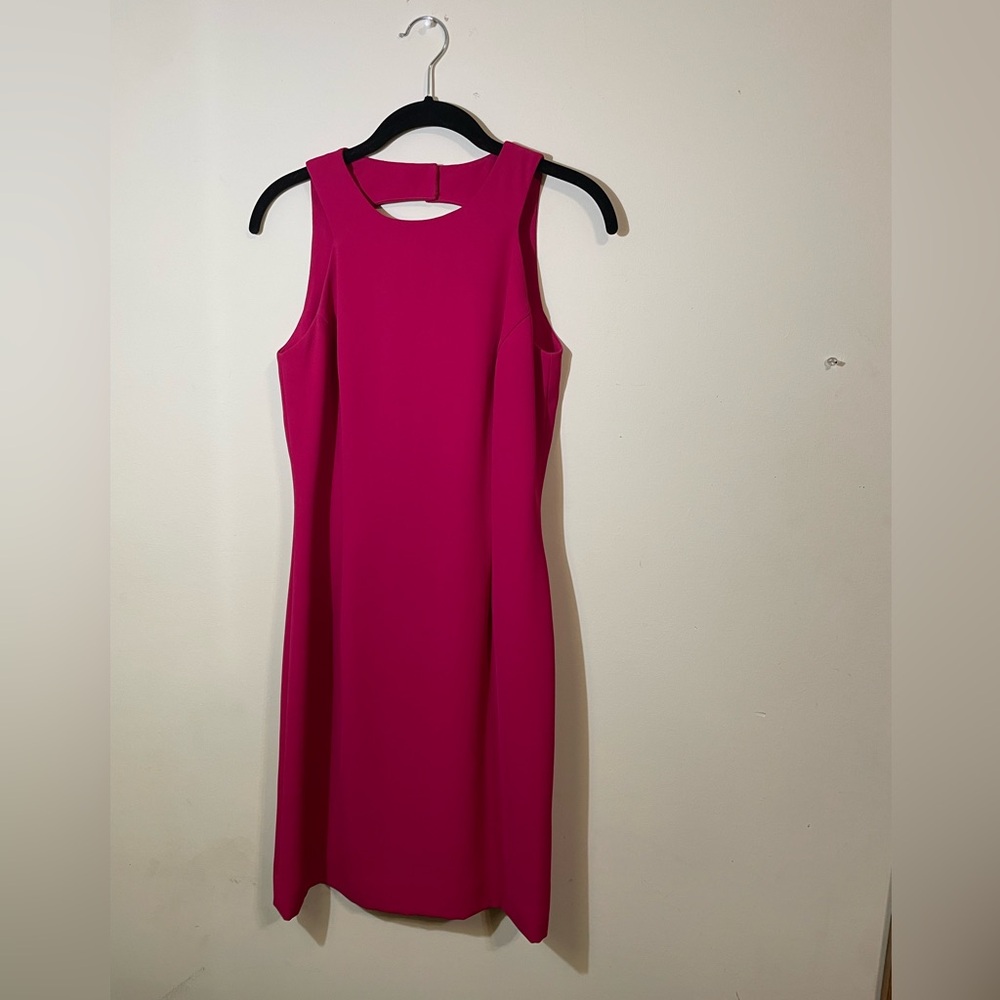 Papell Boutique Evening Women's Size 4 Sleeveless dress W/cut out back Fuchsia‎